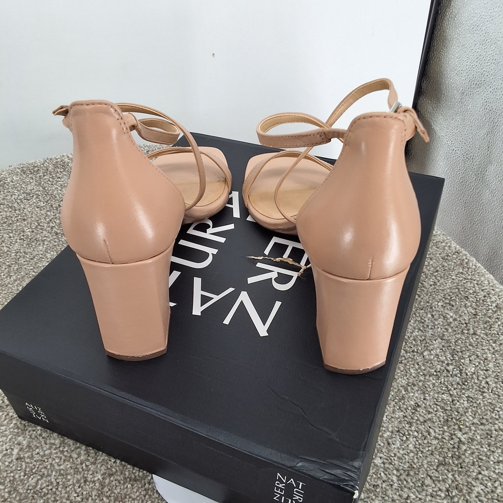 Naturalizer Women's Nude Strappy Block Heels - Picture 3 of 6